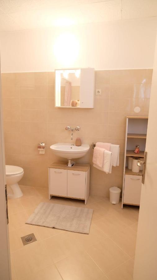 Porat Apartment Starigrad Paklenica Ngoại thất bức ảnh