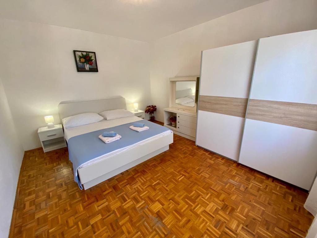 Porat Apartment Starigrad Paklenica Ngoại thất bức ảnh